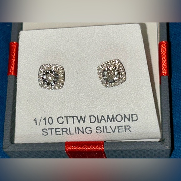 NIB Sterling Silver 1/10 Carat Diamonds Square Stud Earrings - Picture 4 of 8